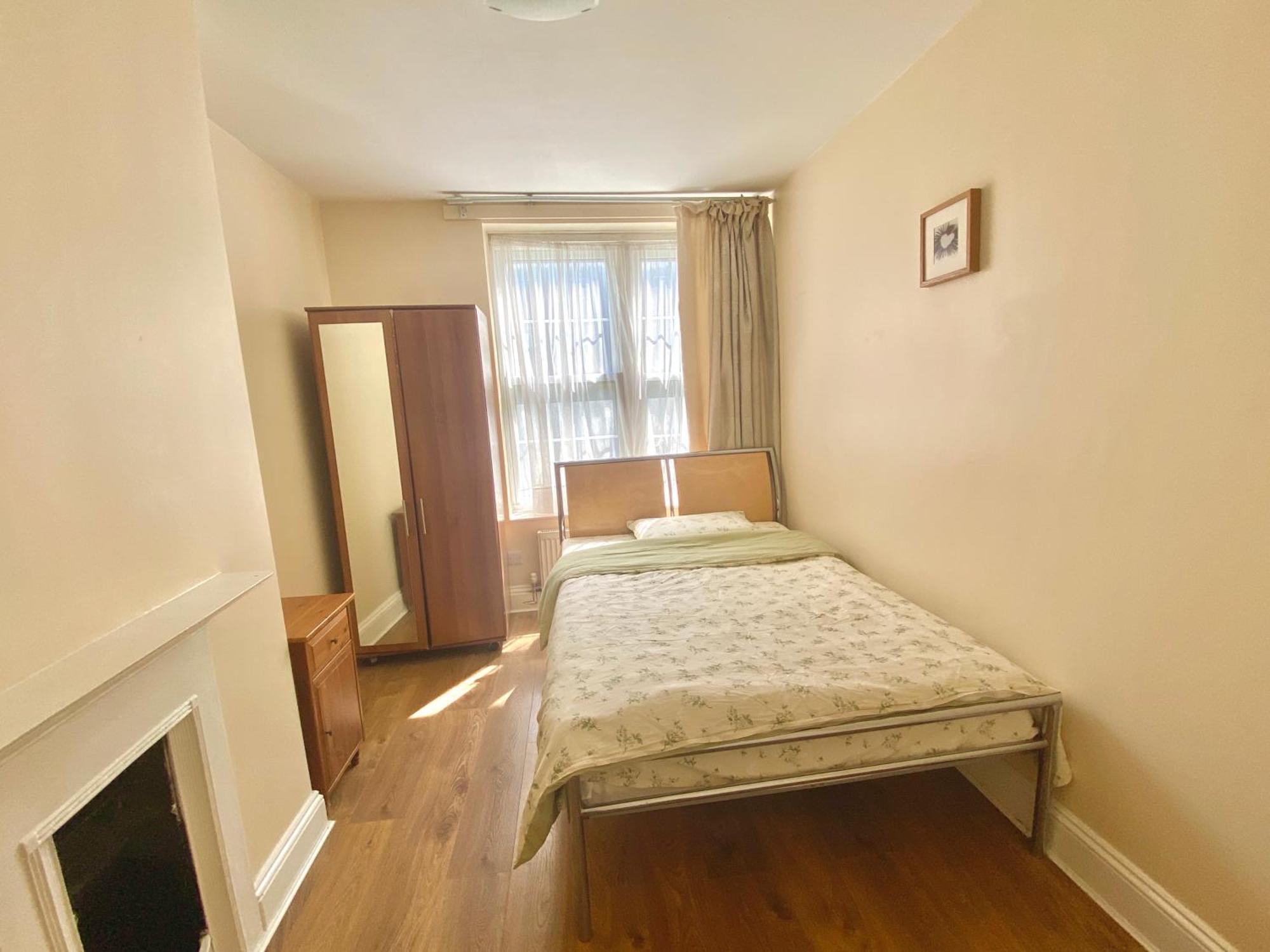 Separate Rooms By The Thames Лондон Экстерьер фото